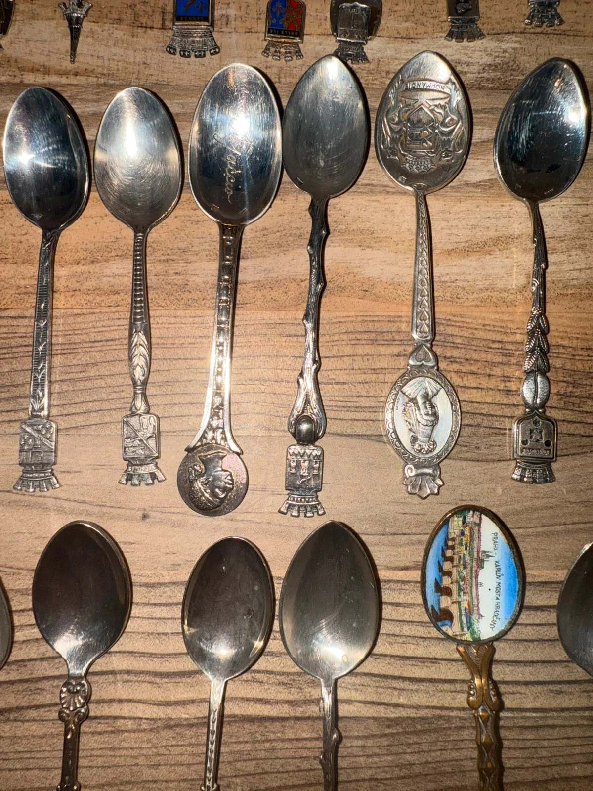Lots of 36 small collectible spoons from around the world – photo 8